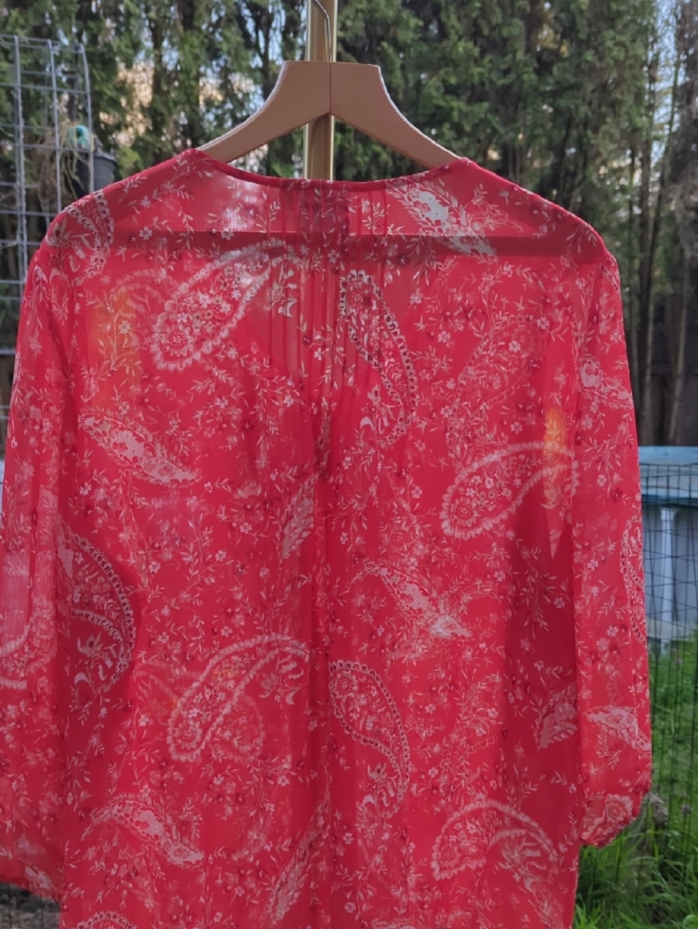 St. John's Bay Red Paisley Sheer Tie-Neck Blouse 1X PTP 26 - Picture 8 of 10